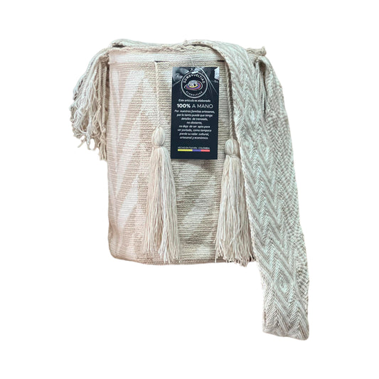 Mochilas Wayuu Sencillas Tonos Beige con Figuras